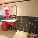 Дом отдыха Spacieux Avec Terrasse, Confort Moderne Dans Un Cadre Verdoyant Et Propice Aux Balades. - Fr-1-589-79 Бэн-ле-Бэн