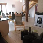 Spacieux Avec Terrasse, Confort Moderne Dans Un Cadre Verdoyant Et Propice Aux Balades. - Fr-1-589-79 *