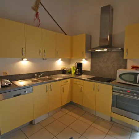 בית נופש Spacieux Avec Terrasse, Confort Moderne Dans Un Cadre Verdoyant Et Propice Aux Balades. - Fr-1-589-79 בה-לה-בה