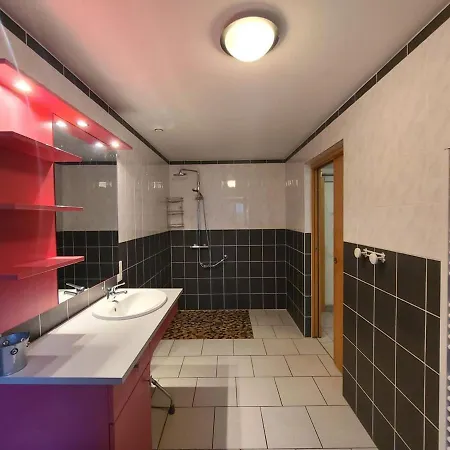 Spacieux Avec Terrasse, Confort Moderne Dans Un Cadre Verdoyant Et Propice Aux Balades. - Fr-1-589-79 בית נופש *