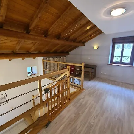 Casa rural Spacieux Avec Terrasse, Confort Moderne Dans Un Cadre Verdoyant Et Propice Aux Balades. - Fr-1-589-79