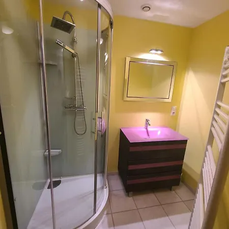 Spacieux Avec Terrasse, Confort Moderne Dans Un Cadre Verdoyant Et Propice Aux Balades. - Fr-1-589-79 בית נופש *