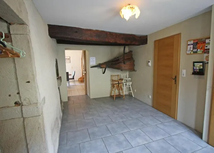 Prázdninový dům Spacieux Avec Terrasse, Confort Moderne Dans Un Cadre Verdoyant Et Propice Aux Balades. - Fr-1-589-79 *