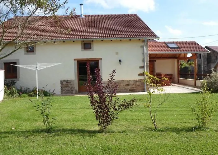 Spacieux Avec Terrasse, Confort Moderne Dans Un Cadre Verdoyant Et Propice Aux Balades. - Fr-1-589-79 Bains-les-Bains